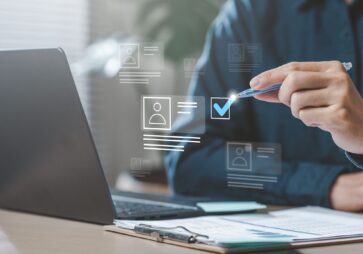 Por que a organização é essencial para melhorar a experiência do cliente na sua imobiliária?