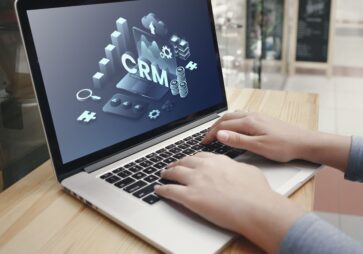 CRM para imobiliária que está começando: vale a pena investir?
